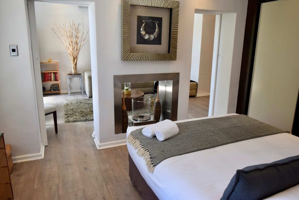 1 Bedroom Townhouse in De Waterkant