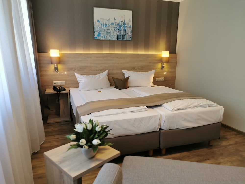 Hotel Cristal — Nuernberg