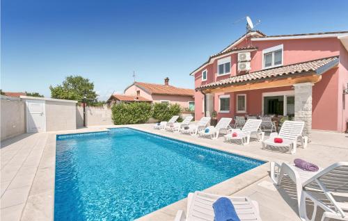 Awesome Home In Stinjan With Wifi — 4-Star Luxury Hotel in Pula, Croatia