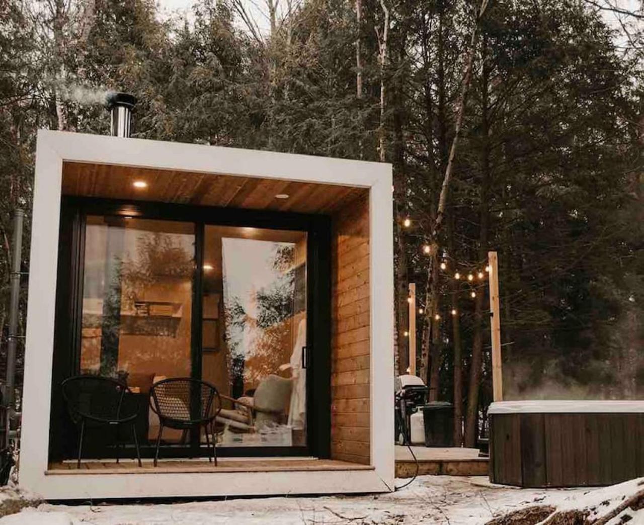 Aux Box Muskoka Modern Muskoka Bunkie in Huntsville, Canada