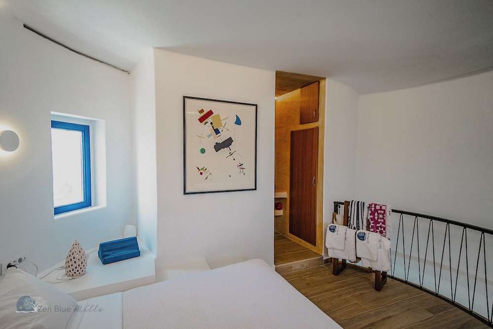Zen Blue Suites Luxury and Nature in Kea — 4-Star Luxury Hotel in Kea, Greece