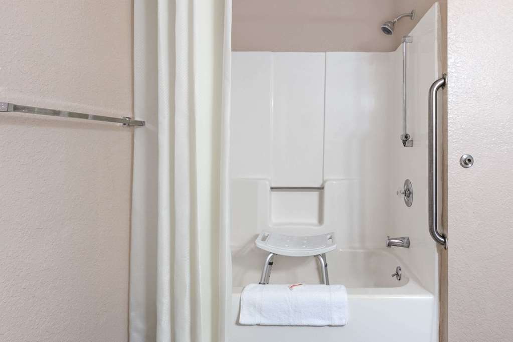 Super 8 by Wyndham Lake Havasu City - photo 12