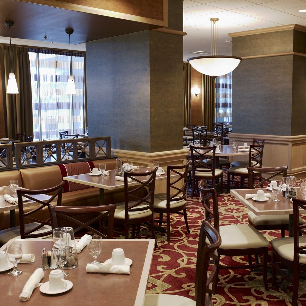 Red Lion Hotel Hartford - photo 9