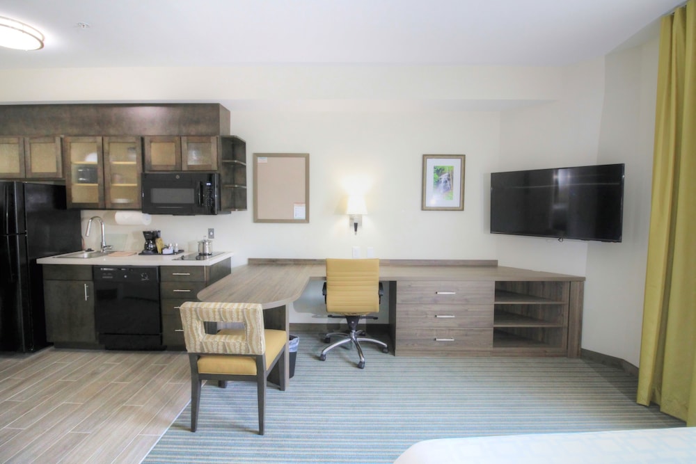 Candlewood Suites Memphis East by IHG - photo 12