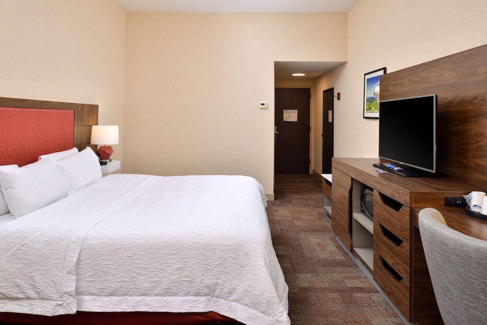Hampton Inn Wytheville - photo 12
