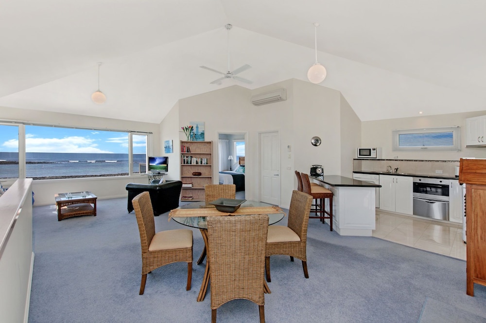 A Top Deck — 4-Star Luxury Hotel in Port Fairy, Australia