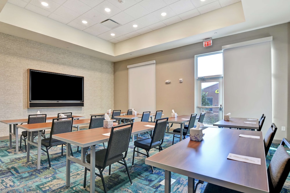 Home2 Suites by Hilton Charlotte Piper Glen - photo 42