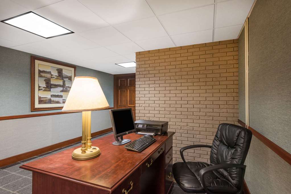 Ramada Plaza by Wyndham Portland - photo 57