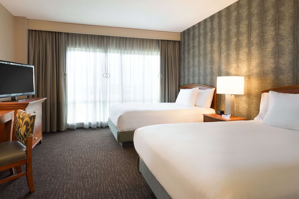 Embassy Suites by Hilton Franklin Cool Springs - photo 14