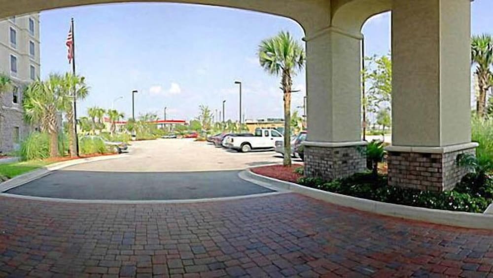 Hampton Inn Jacksonville East Regency Square - photo 27