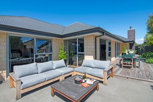Banksia Retreat Blenheim Holiday Home — 4-Star Luxury Hotel in Blenheim, New Zealand