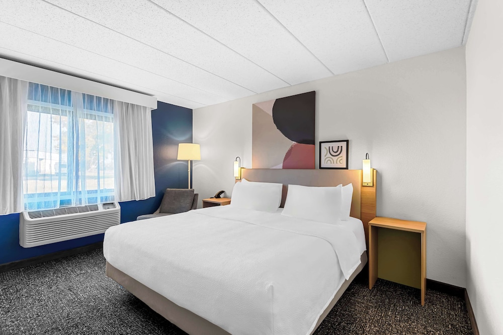 Spark by Hilton Cedar Falls - photo 15