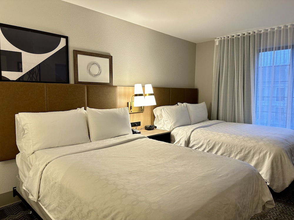 Staybridge Suites Milwaukee West Oconomowoc by IHG - photo 26