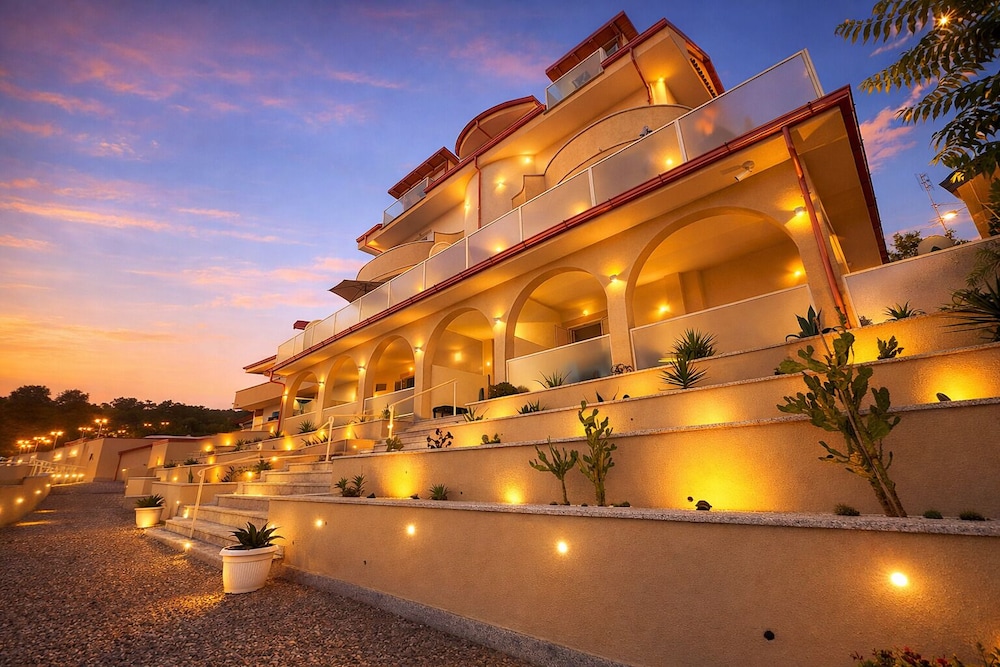 Bloom Tropea — 4-Star Luxury Hotel in Ricadi, Italy