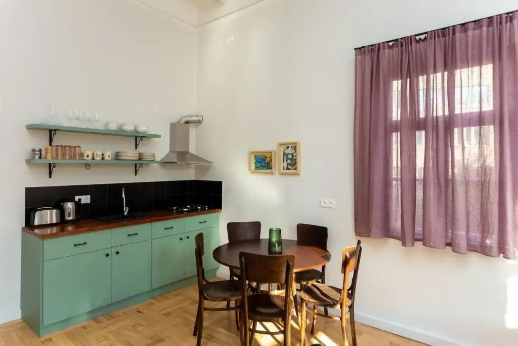 Charming 2BR Apt in Old Tbilisi