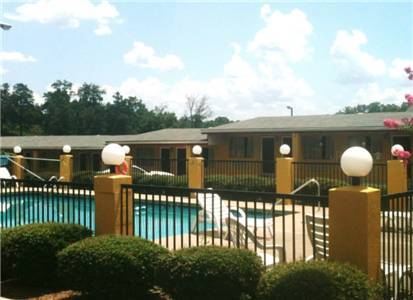 Sunrise Inn and Suites - photo 8