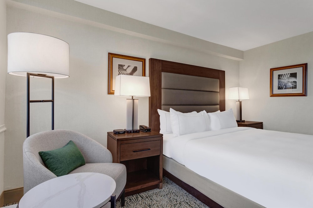 Hilton Arlington National Landing - photo 31