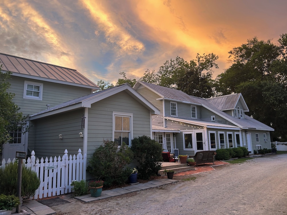 Inn at Oriental - featured photo