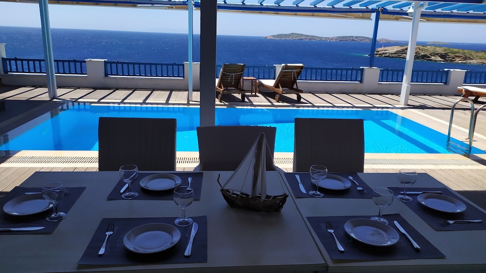 Blue Waves View — 4-Star Luxury Hotel in Andros, Greece