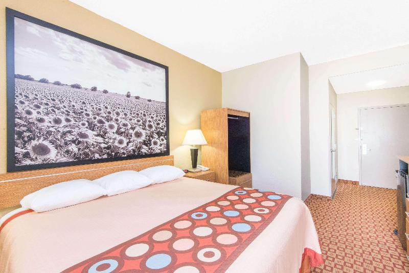 Super 8 by Wyndham Wichita South - photo 14