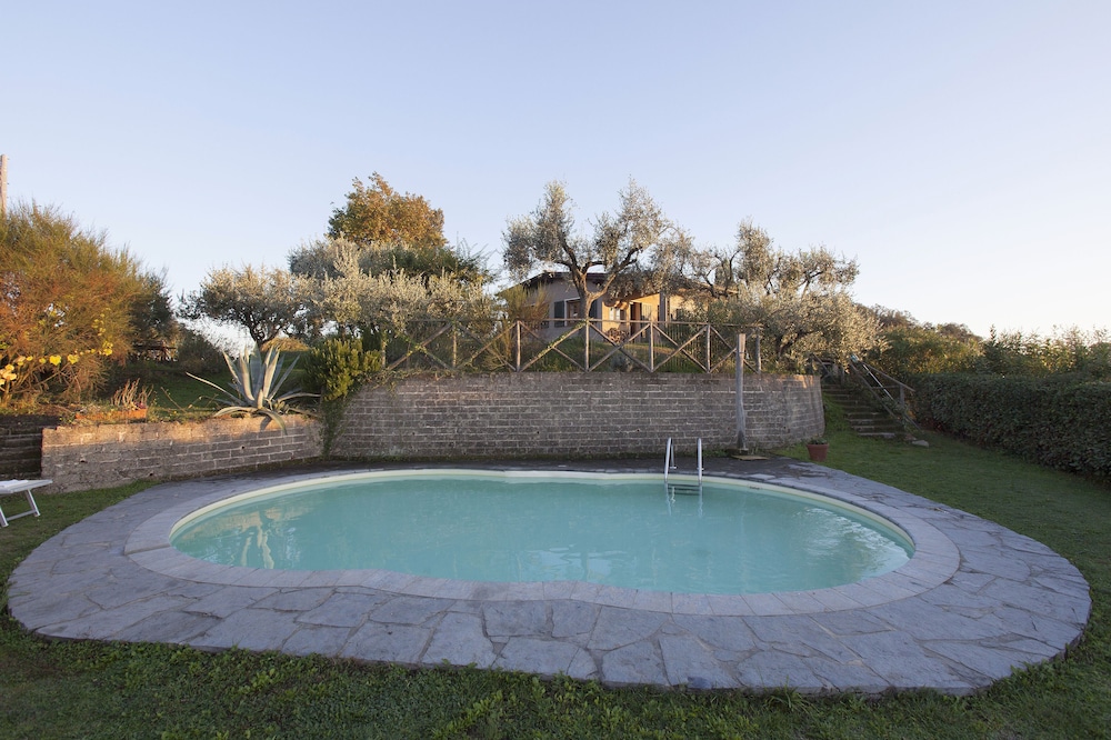 Casa Pedona — 4-Star Luxury Hotel in Camaiore, Italy