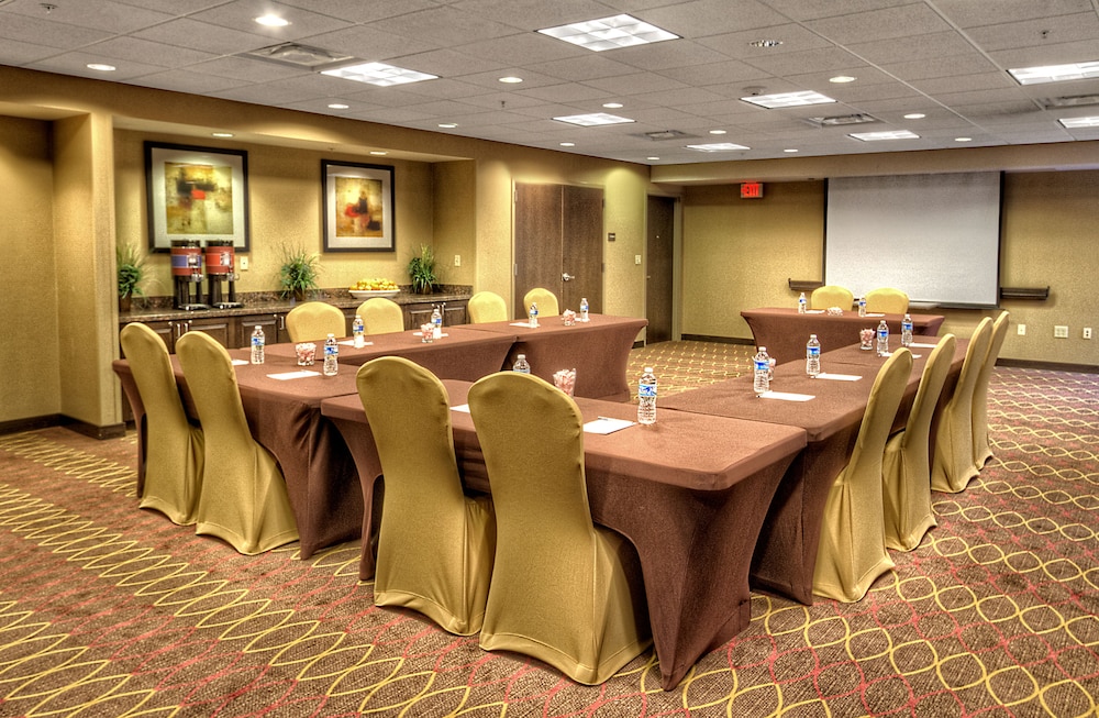Hampton Inn & Suites Lebanon - photo 52