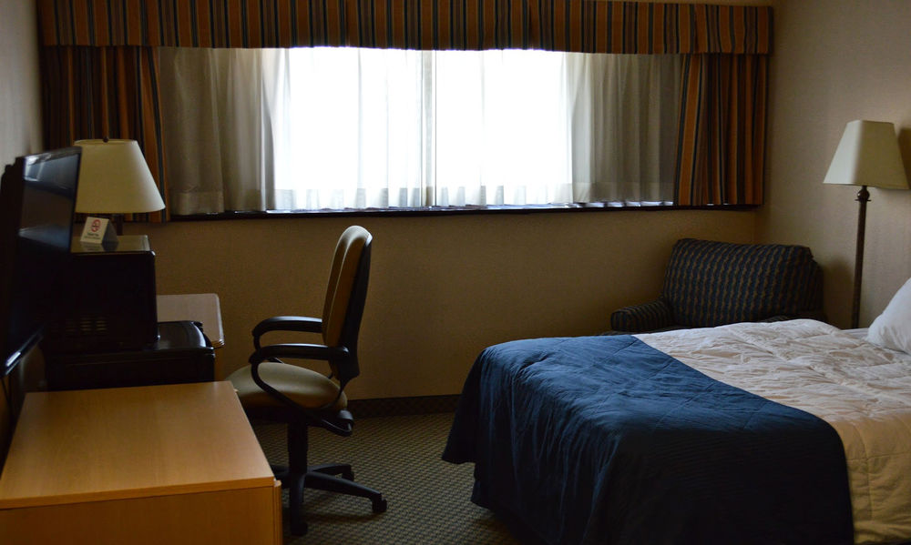 Hotel Muscatine - photo 11