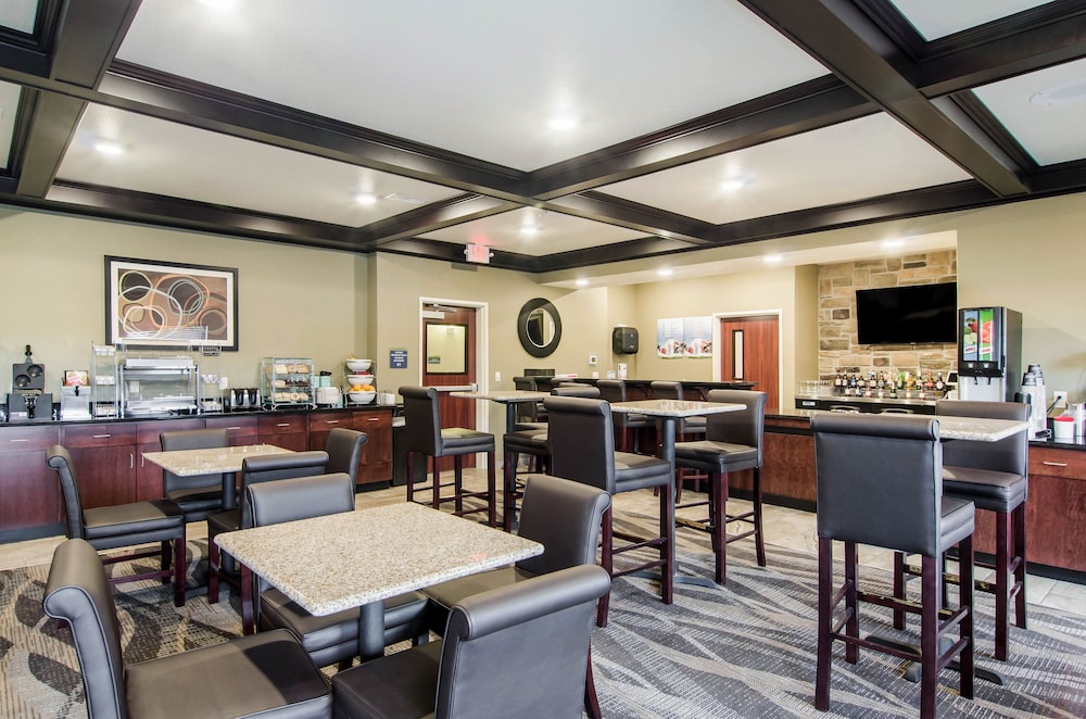 Cobblestone Hotel and Suites Torrington - photo 36
