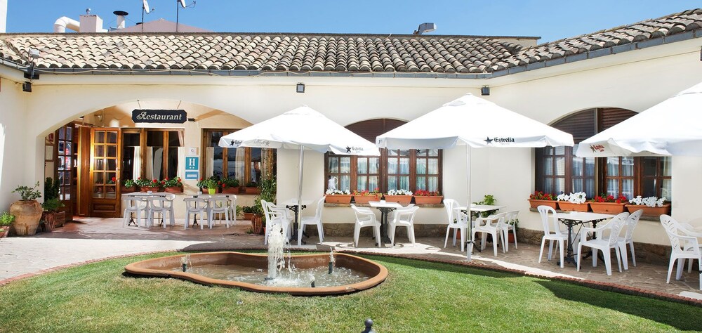 Hotel Rural Jaumet — hotel in Tora De Riubregos