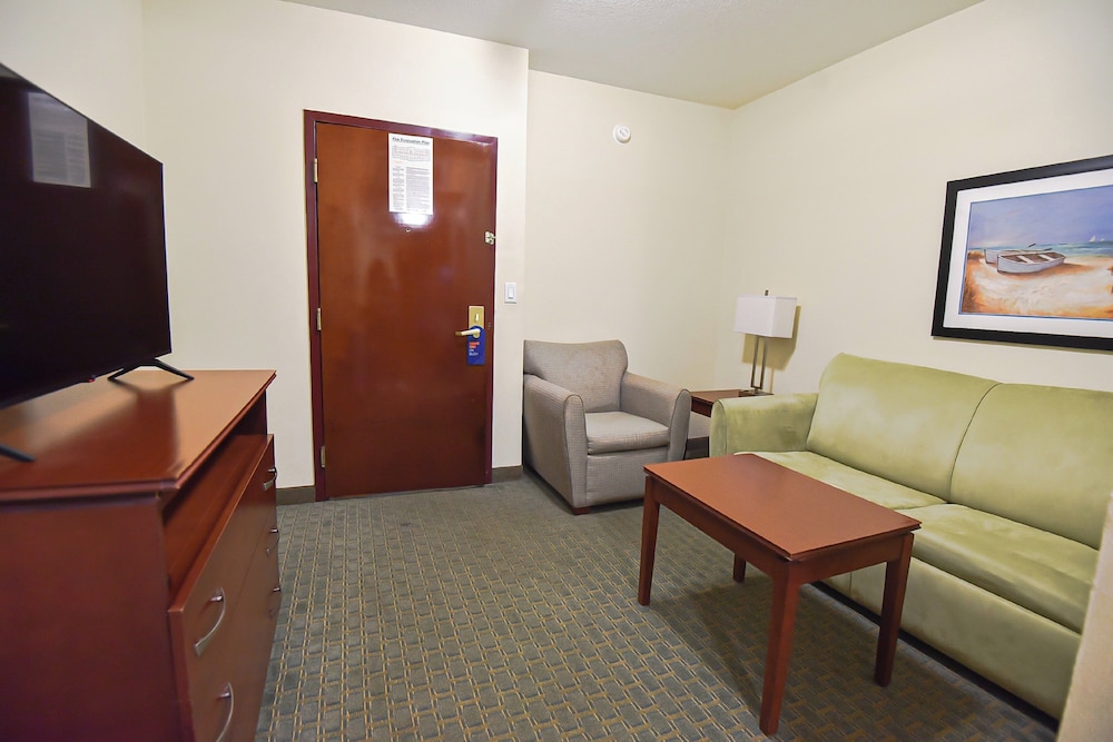 Holiday Inn Express & Suites Cocoa by IHG - photo 42