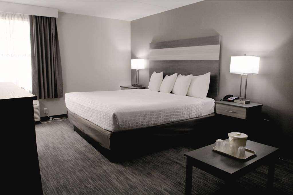 Baymont Inn & Suites by Wyndham Lafayette Purdue Area - photo 6