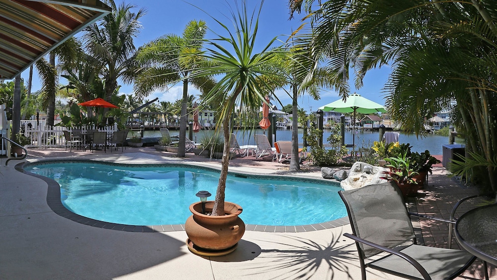 Manatee Bay Inn Near Fishing Pier Fort Myers Beach - photo 9