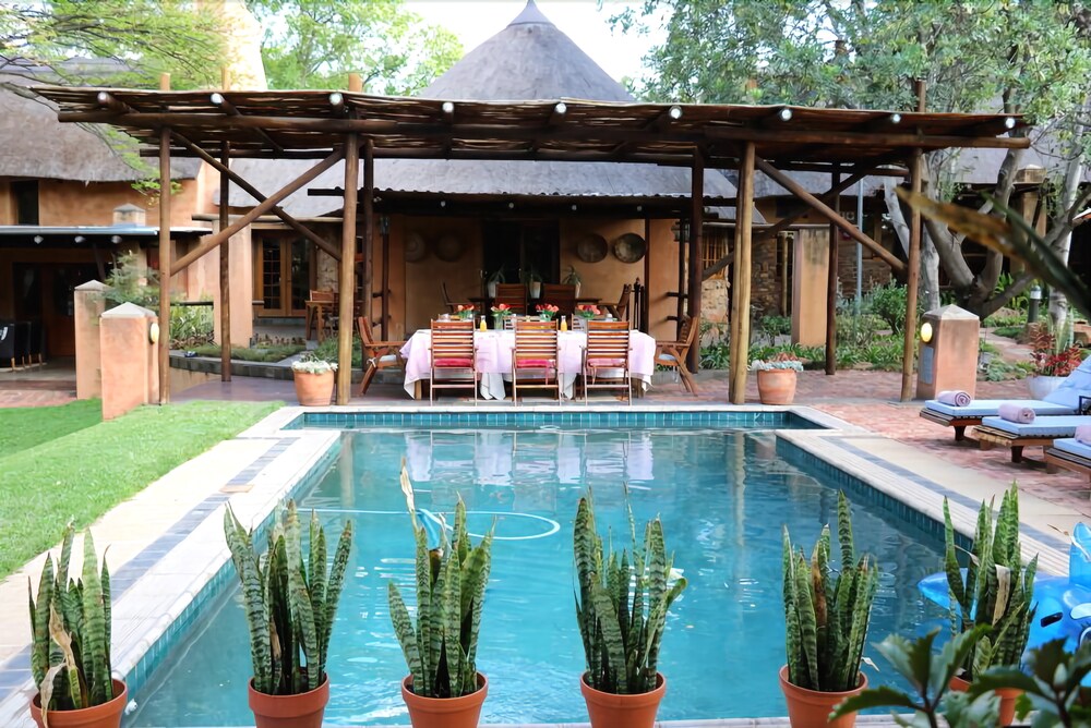 Sherewood Lodge — 4-Star Luxury Hotel in Pretoria, South Africa