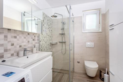 Kvarner bay Apartments 2 & 4 — 4-Star Luxury Hotel in Rijeka, Croatia