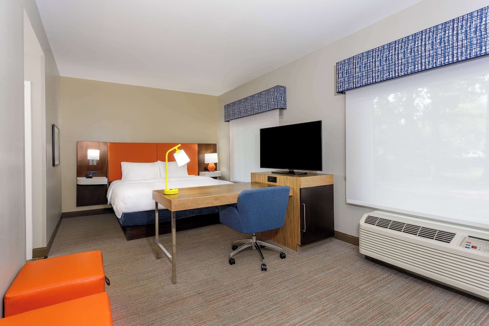 Hampton Inn & Suites Tallahassee I 10 Thomasville Road - photo 35