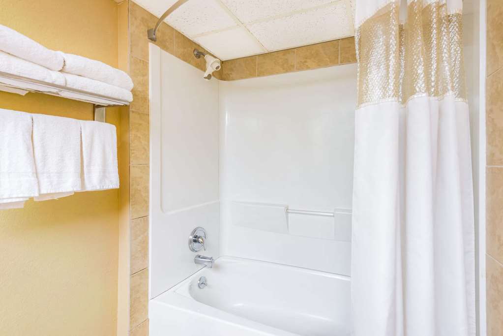 Ramada by Wyndham West Atlantic City - photo 20
