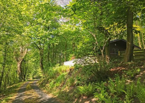Hideaway Lodges — Linlithgow — photo 3