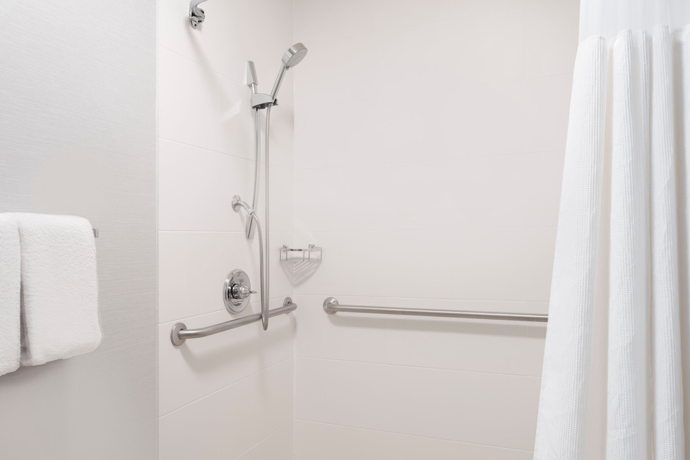 Courtyard by Marriott Salt Lake City Airport - photo 26