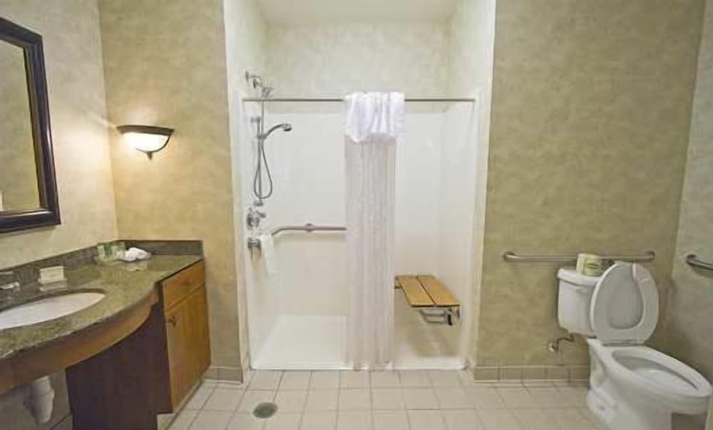 Homewood Suites by Hilton Indianapolis Airport Plainfield - photo 19