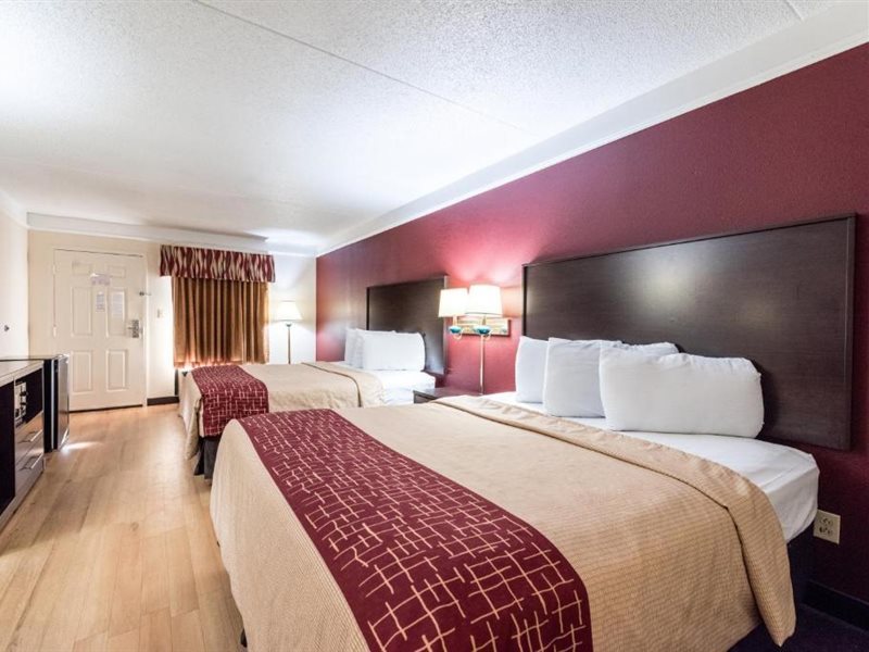 Red Roof Inn & Suites Clinton TN - photo 13