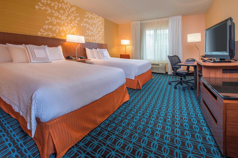 Fairfield Inn & Suites by Marriott Frederick - photo 9