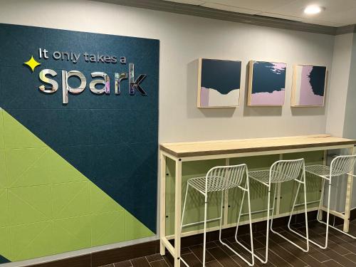 Spark by Hilton Clarks Summit — Clarks Summit — photo 3