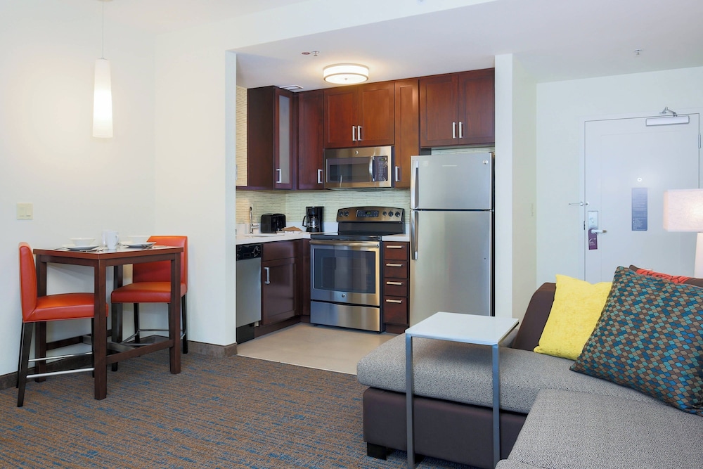 Residence Inn by Marriott San Jose Airport - photo 10