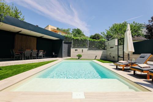 Villa Luka — 4-Star Luxury Hotel in None, Croatia