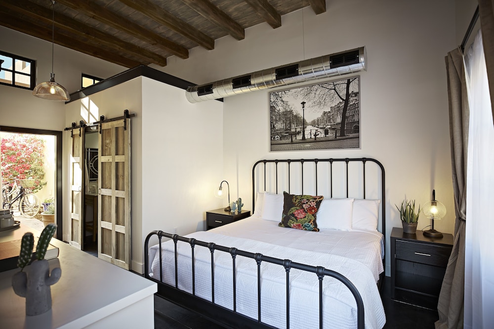 Bespoke Inn Scottsdale - photo 20