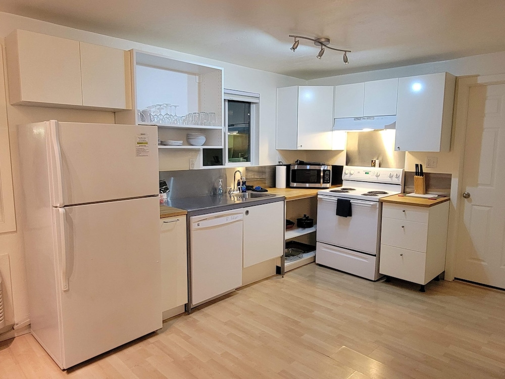 Hood River Suites Apartment Hotel - photo 19