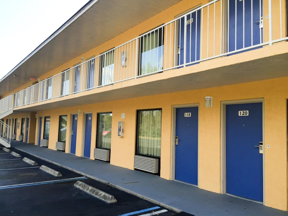 Motel 6 Macclenny FL - photo 14