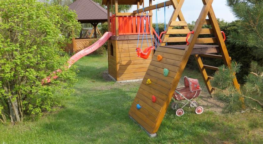 Chata pod strzechą Bory Tucholskie — hotel in Swiekatowo