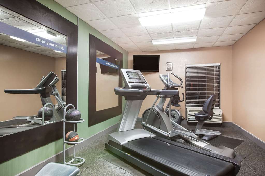 Wingate by Wyndham North Little Rock - photo 5