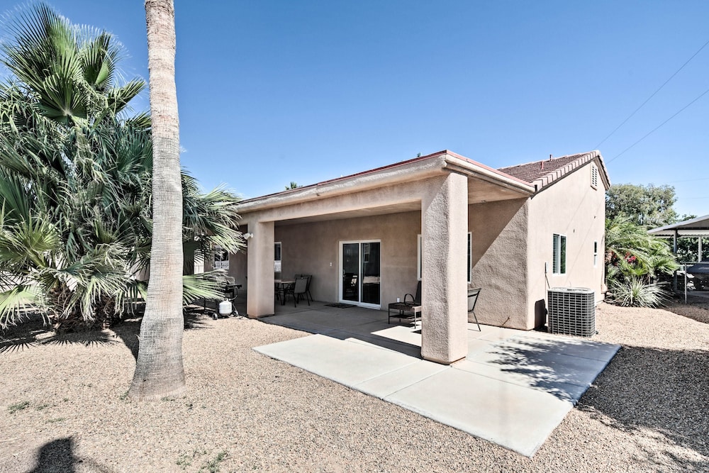 Sun Soaked Colorado River Haven Walk to Beaches — 4-Star Luxury Hotel in Mohave Valley, United States